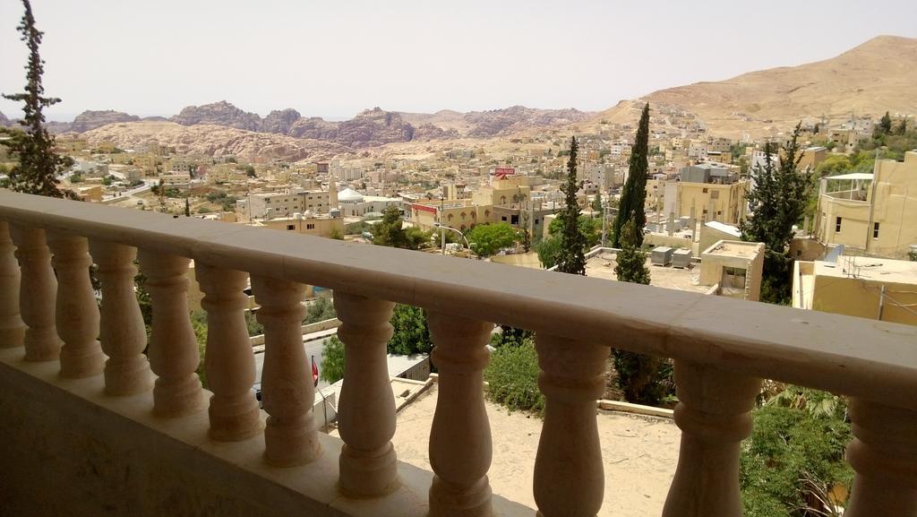 Seven Wonders Hotel Wadi Musa Exterior photo